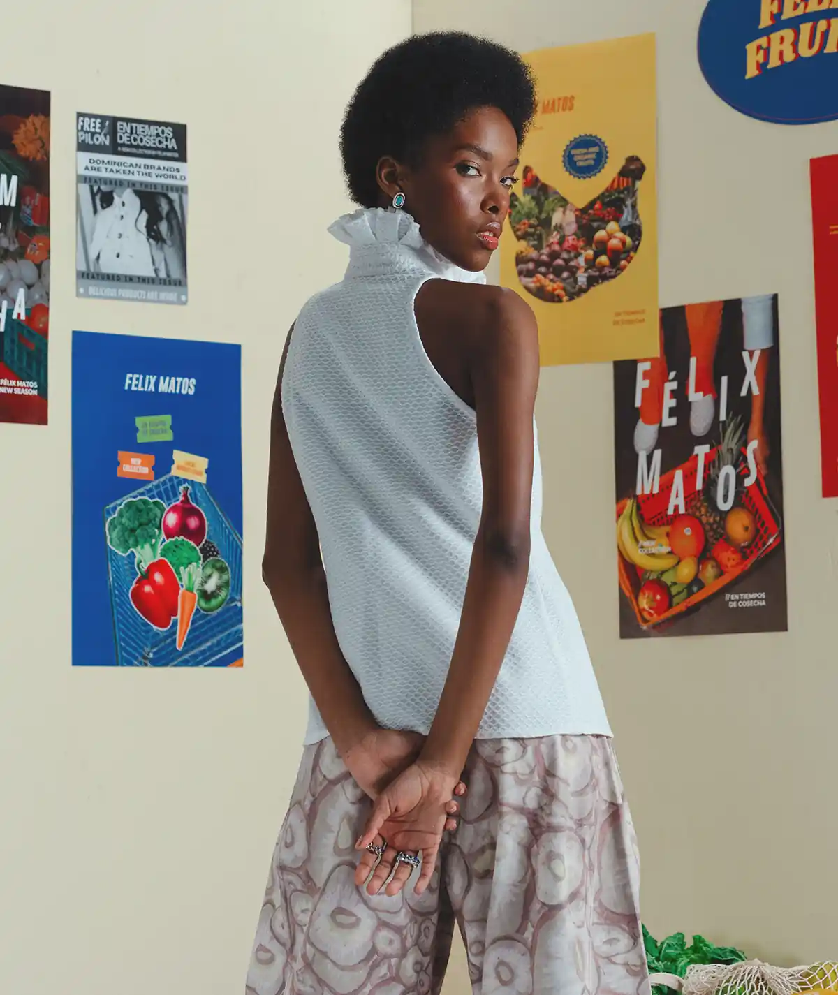 Savia Top & Allium Pant – Editorial Back View Editorial back view of a model wearing the Felix Matos Savia Top with the Allium Pant, showing the back silhouette and printed pants.